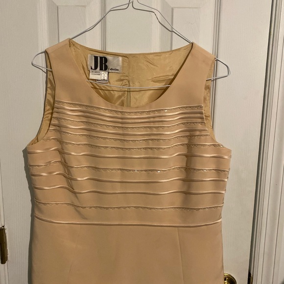 Beige sparkle blazer set - Picture 5 of 9